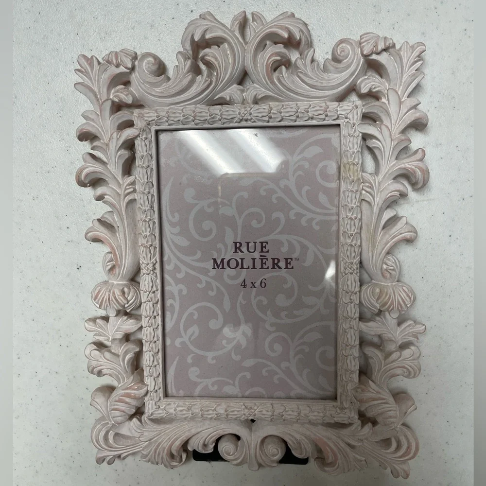 White and‎ Blush Pink Parisian Victorian Feminine Picture Frame 4x6